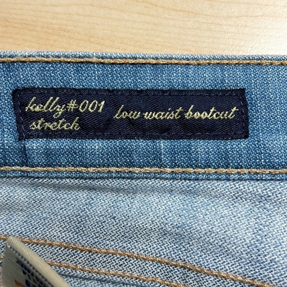 CITIZENS of Humanity Kelly Low Waist Cut-Off Jeans Shorts Size 29, 5” - Picture 12 of 12